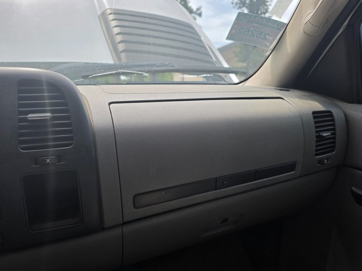 #25252-•-2013-chevrolet-silverado-pickup-truck-image-42