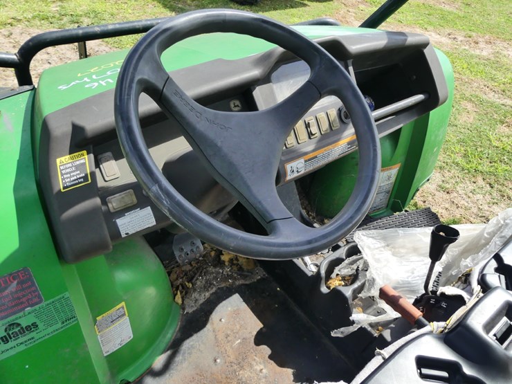 john-deere-825i-xuv-image-10
