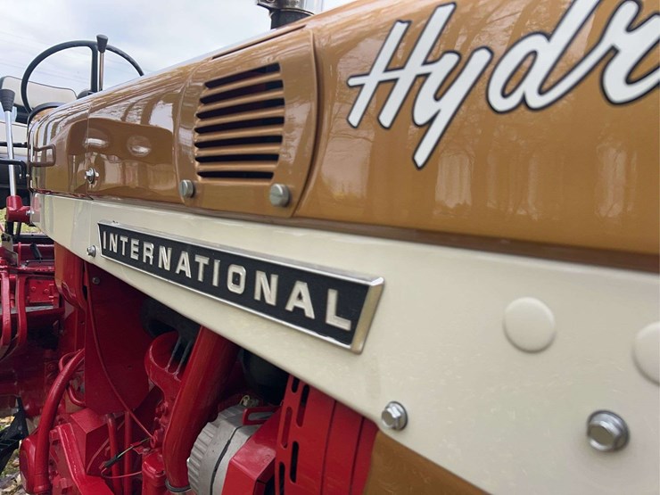 1970-farmall-544-hydro-gas-row-crop-golden-demonstrator-image-11