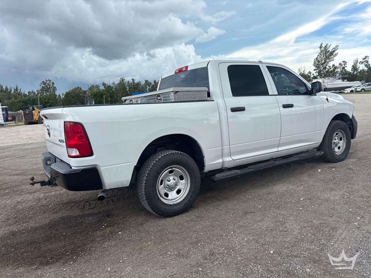 2017-dodge-1500-image-3
