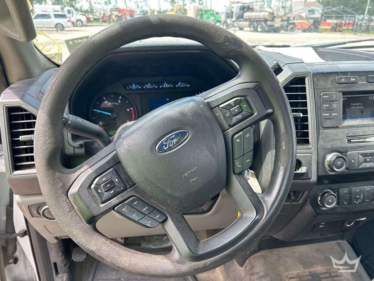 2019-ford-f550-image-14