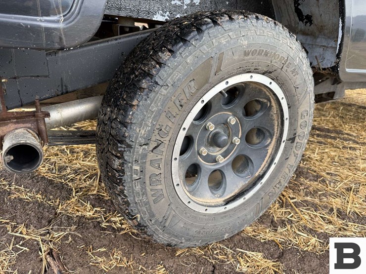 2022-mahindra-roxor-4x4-utv-image-24