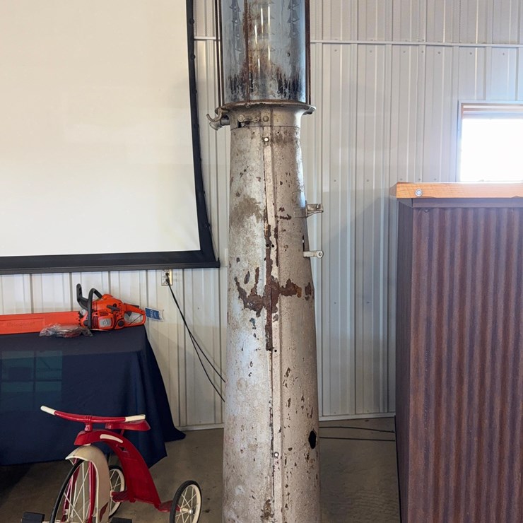 Butler Model 30 Visible Gas Pump