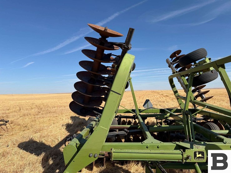 john-deere-twin-offset-disc-image-11
