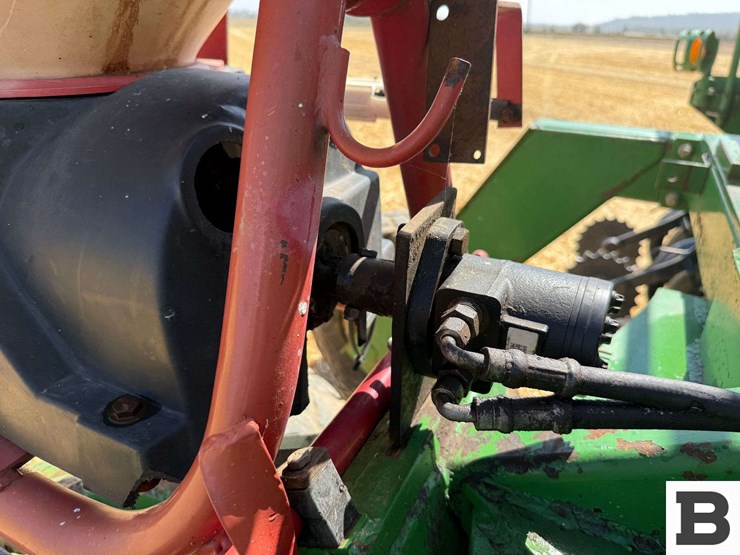 2003-john-deere-1590-image-48