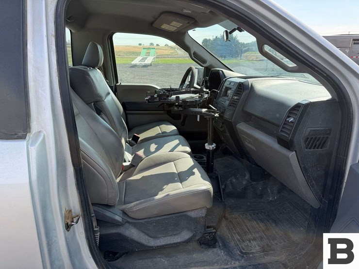 2016-ford-f150-image-24