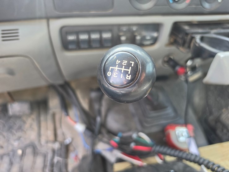 2006-ford-f550-image-45