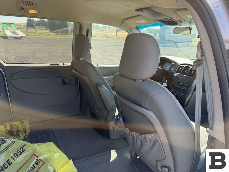 2005-dodge-grand-caravan-image-18