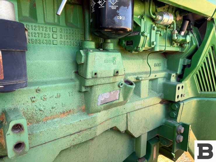 2001-john-deere-8110-image-21