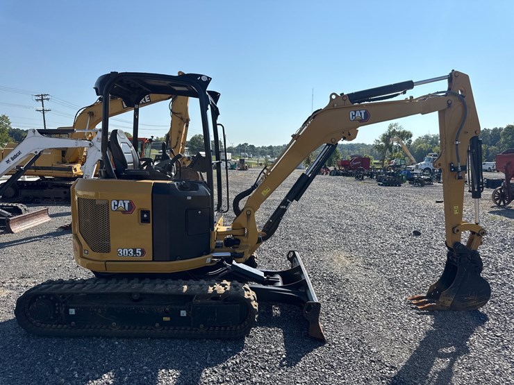 2023-caterpillar-303.5-image-4