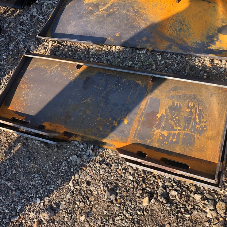 #71 • WELD ON MOUNT PLATE