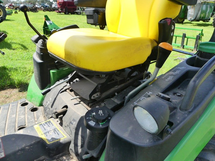 2021-john-deere-1025r-image-14