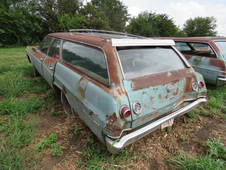 1965-chevrolet-belair-4dr-wagon-image-4