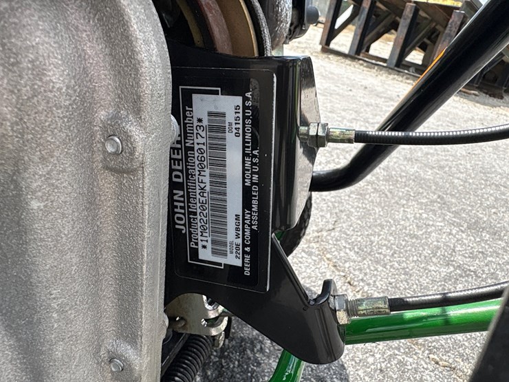 #1020-•-john-deere-220e-cut-walking-greensmower-image-10