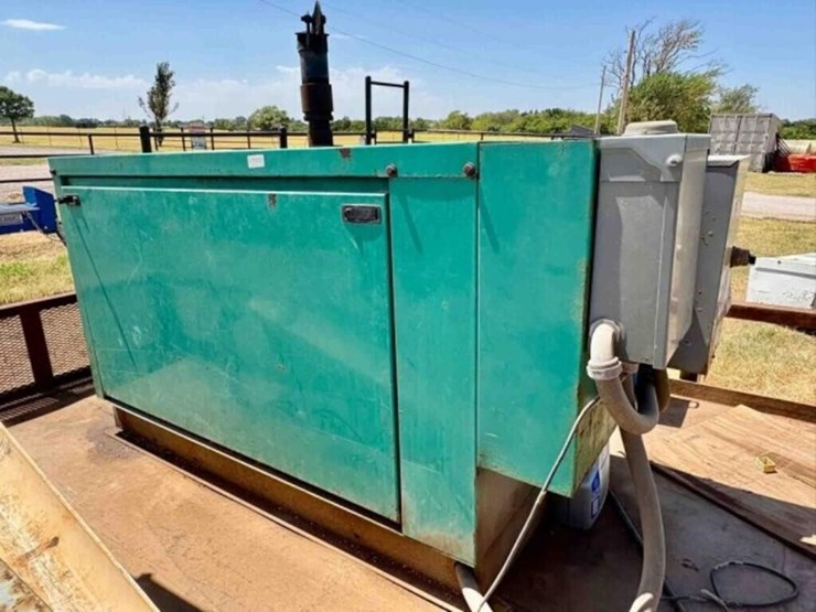 onan-commercial-generator-on-trailer-image-7