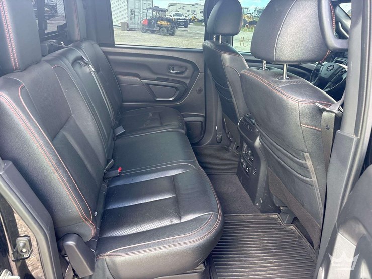 2021-nissan-titan-image-25