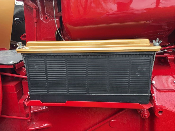 1970-1456-farmall-row-crop-mfwa-golden-demonstrator-image-47