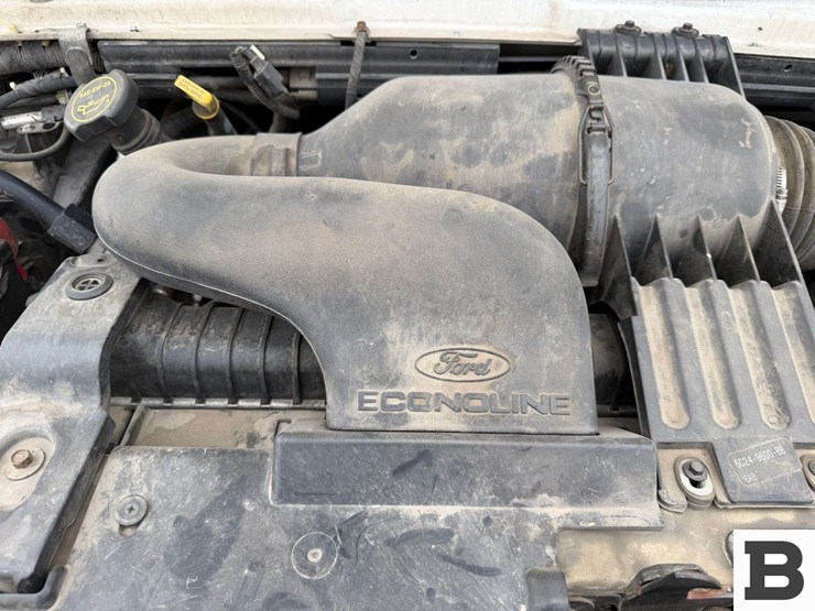 2006-ford-cargo-image-34