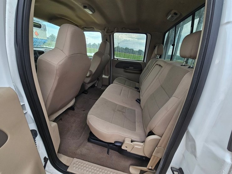 2004-ford-f450-xlt-image-31