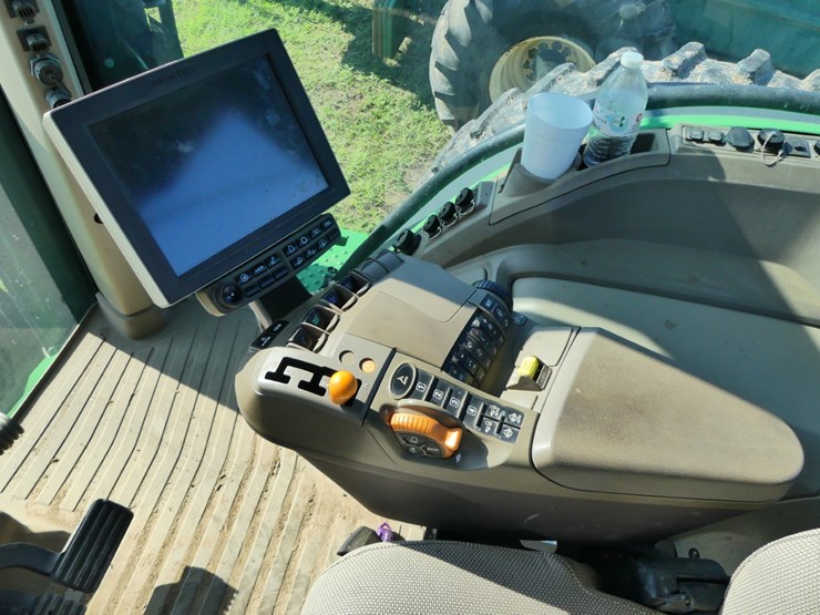 2022-john-deere-8r-280-image-16