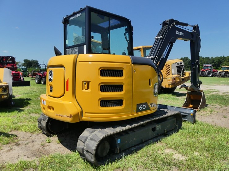 deere-60p-image-3