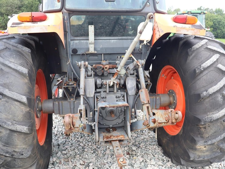 2013-kubota-m9960d-image-11