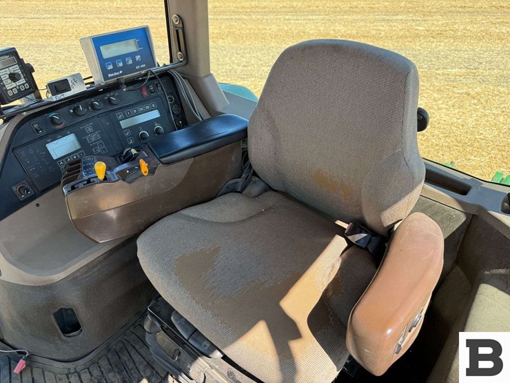 2001-john-deere-8110-image-54