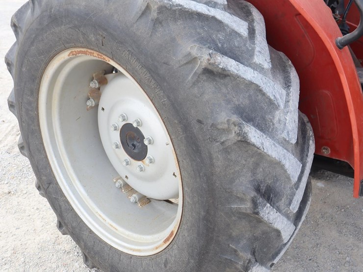 2011-case-ih-farmall-55-image-12