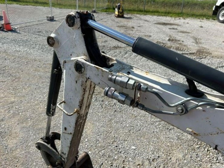 2015-bobcat-418-image-29