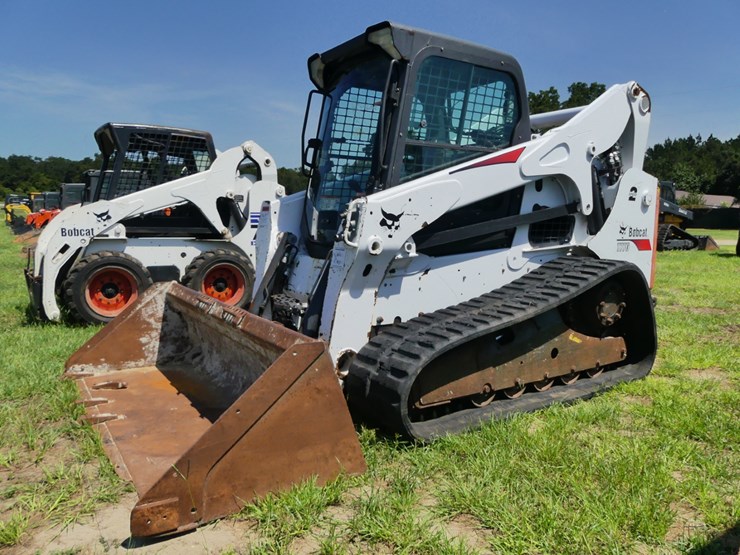 2015-bobcat-t770-image-1