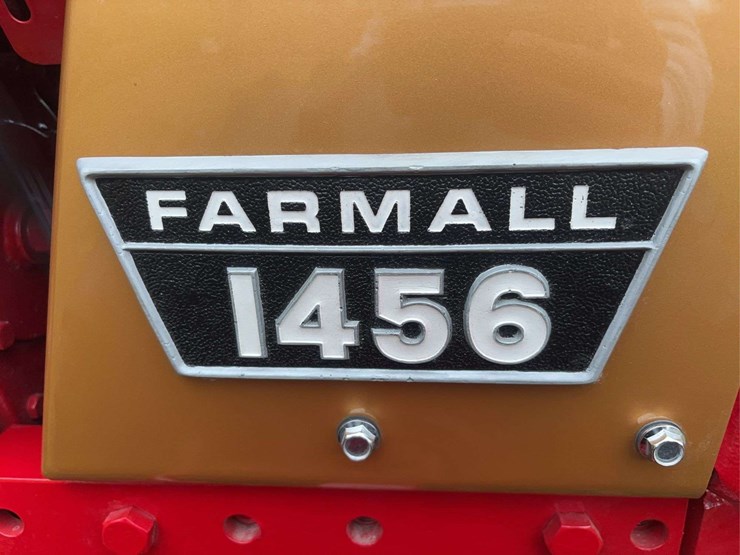 1970-1456-farmall-row-crop-mfwa-golden-demonstrator-image-100