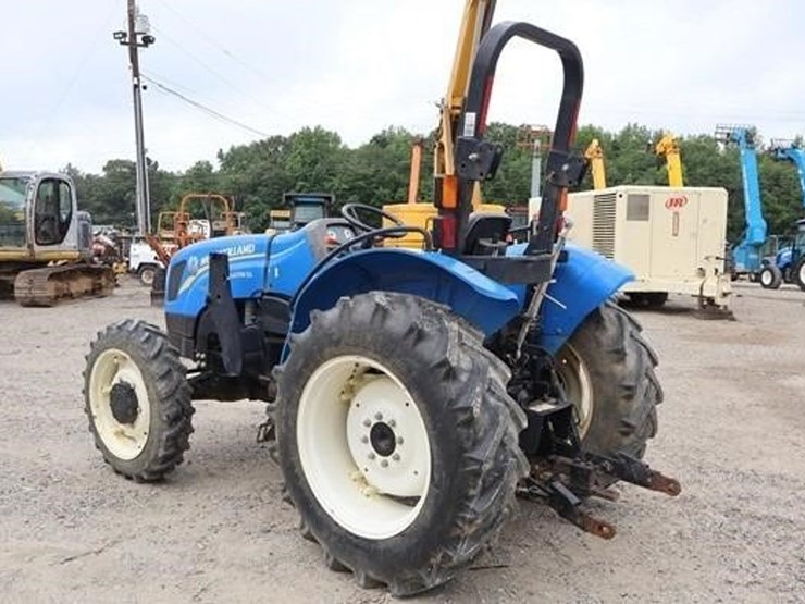 2017-new-holland-workmaster-50-image-3