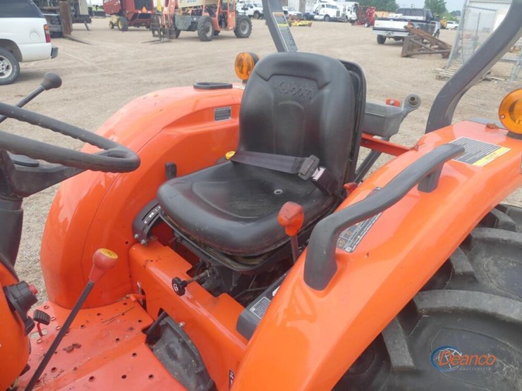 2016-kubota-l4701dt-image-22