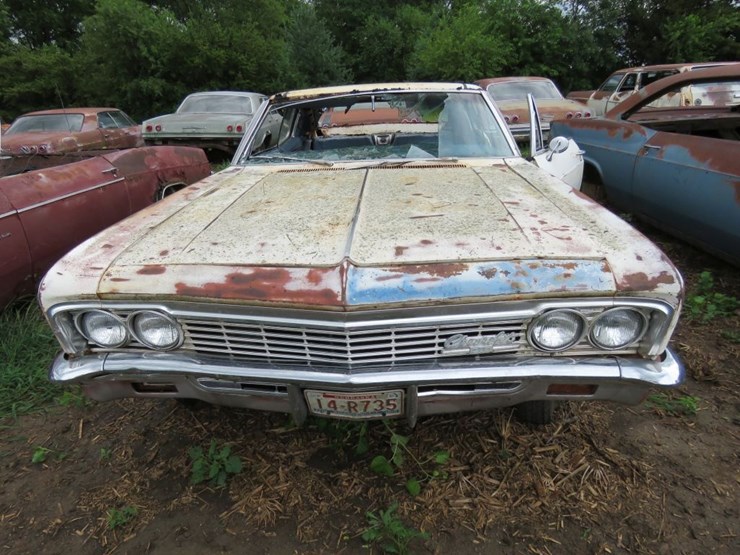 1966-chevrolet-caprice-2dr-ht-image-2
