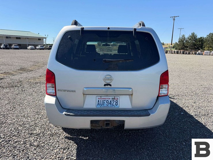 2005-nissan-pathfinder-image-4