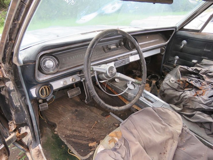 1965-chevrolet-impala-ss-2dr-ht-image-7
