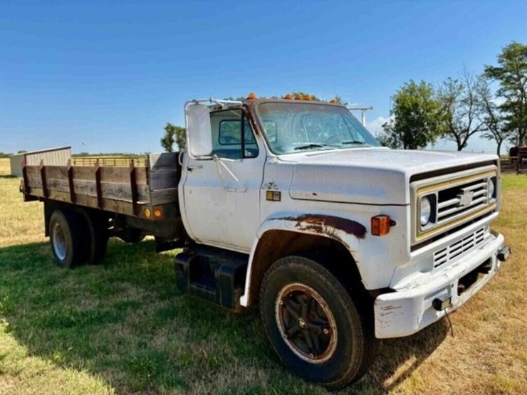 1981-chevrolet-70-image-1