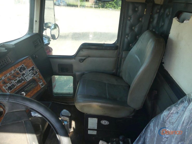 2001-kenworth-w900-image-20