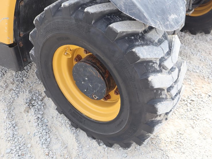 2016-caterpillar-th255c-image-25