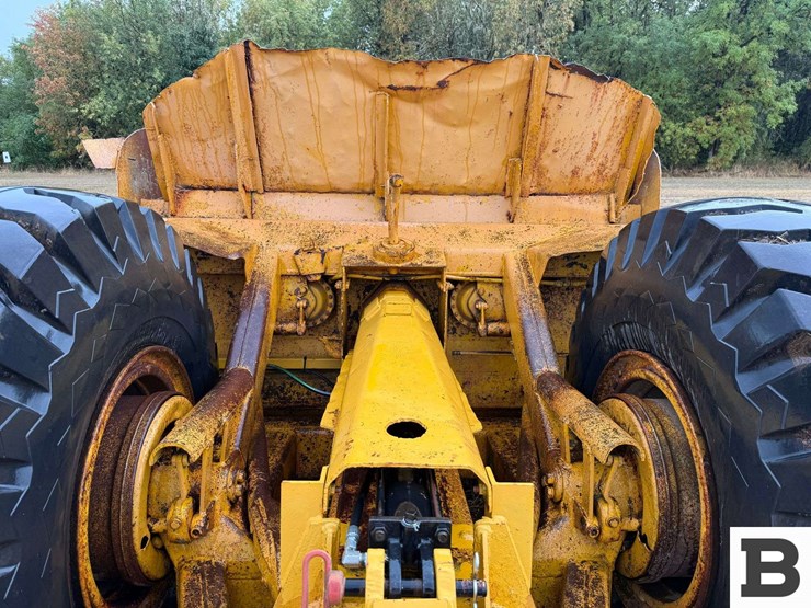 caterpillar-60-image-30