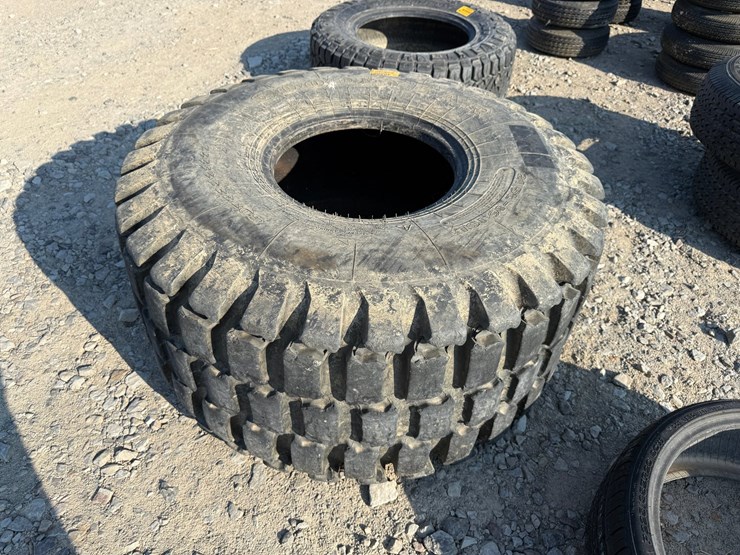 #40806-•-21.5-x16-tractor-tire-inv#40806-image-2