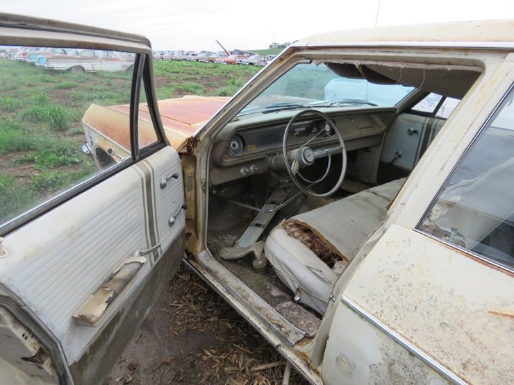 1965-chevrolet-biscayne-4dr-sedan-image-5
