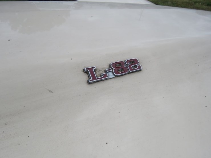 1979-chevrolet-l-82-corvette-t-top-coupe-image-8