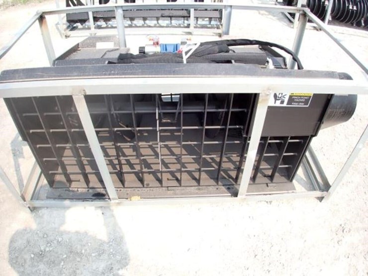 unused-greatbear-skid-steer-bucket-.4-cy-mixer-image-5