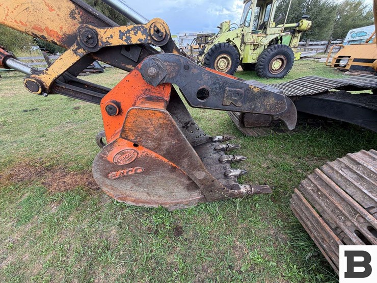 1985-hitachi-uh07-lc-7-image-14