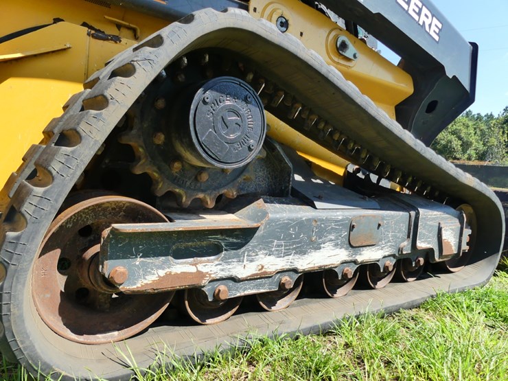 2023-deere-333g-image-5