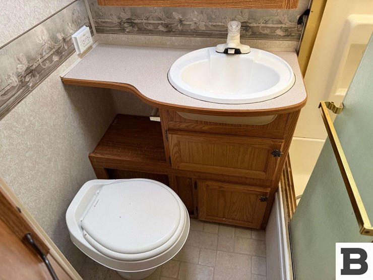 2004-fleetwood-wilderness-advantage-travel-trailer-image-45