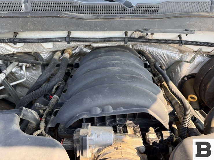 2015-chevrolet-silverado-1500-image-33