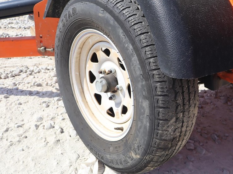 2019-jlg-t350-image-12