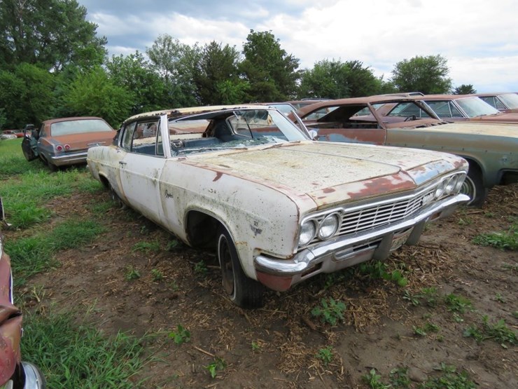 1966-chevrolet-caprice-2dr-ht-image-1